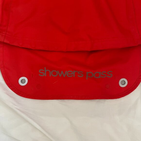Women's Red L Showers Pass Cycling Rain Jacket - Picture 3 of 7